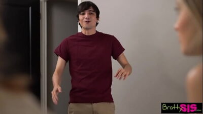 BrattySis – Stepsis Says “I would rather fuck a leprechaun!” S22:E1